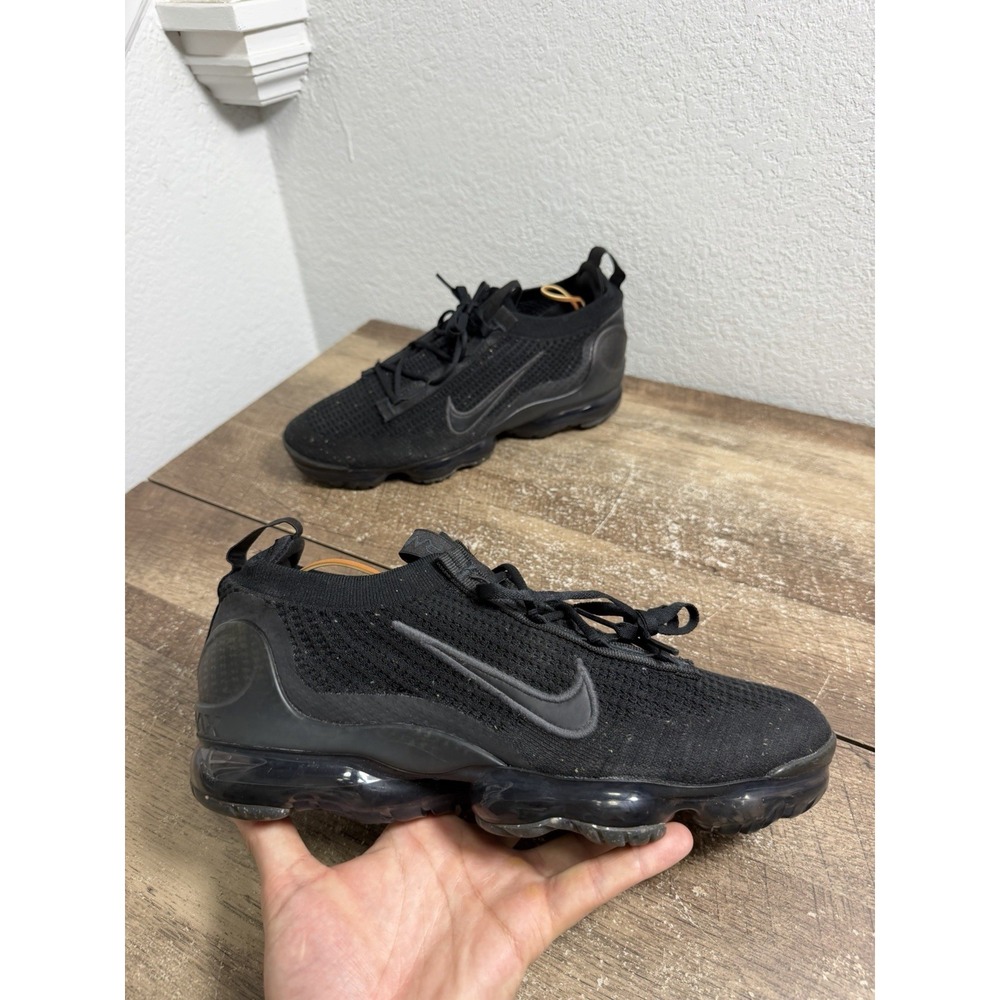 Nike Air VaporMax Flyknit 2022 Triple Black Size 10.5 DH4084-001 OG Shoes